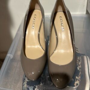 Coach Nude Beige Devon Pumps Heels Size 8 1/2
